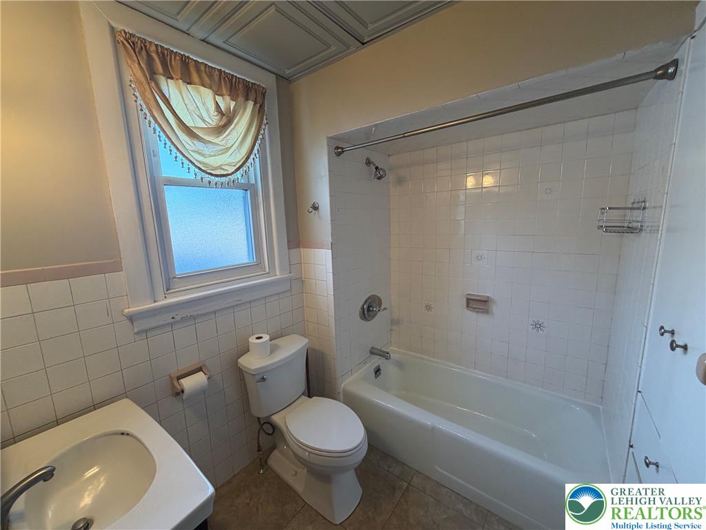720 Keystone Avenue Property Photo 17