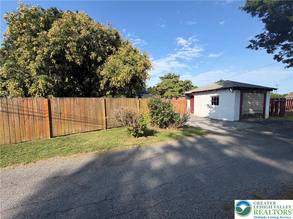 720 Keystone Avenue Property Photo 42
