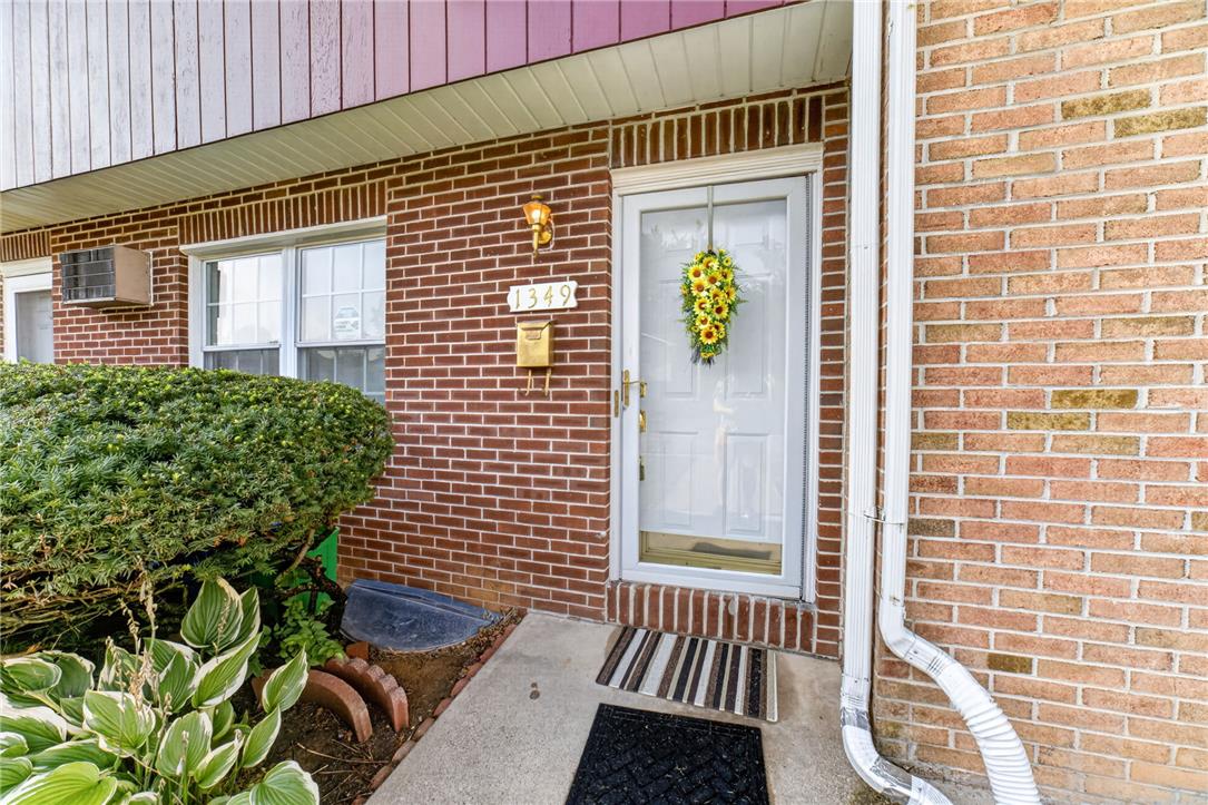 1349 Stanford Road Property Photo 2