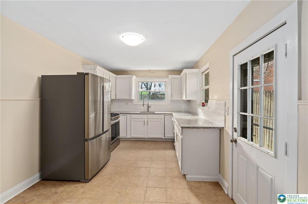 528 North Mohr Street Property Photo 11