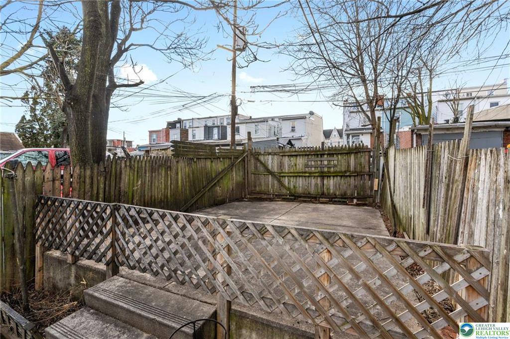 528 North Mohr Street Property Photo 28