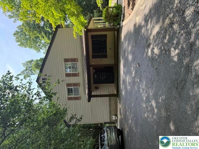 2045 Church Road Property Photo 6