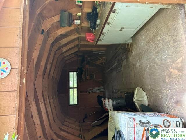 2045 Church Road Property Photo 8