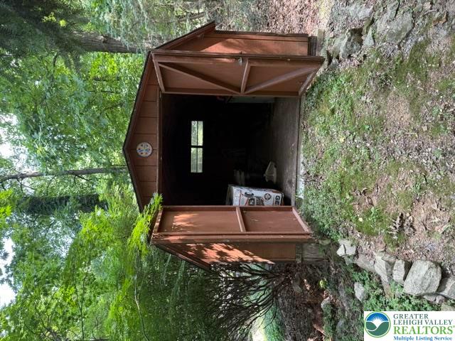 2045 Church Road Property Photo 9