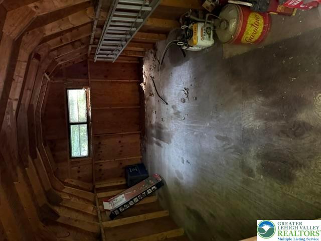 2045 Church Road Property Photo 10