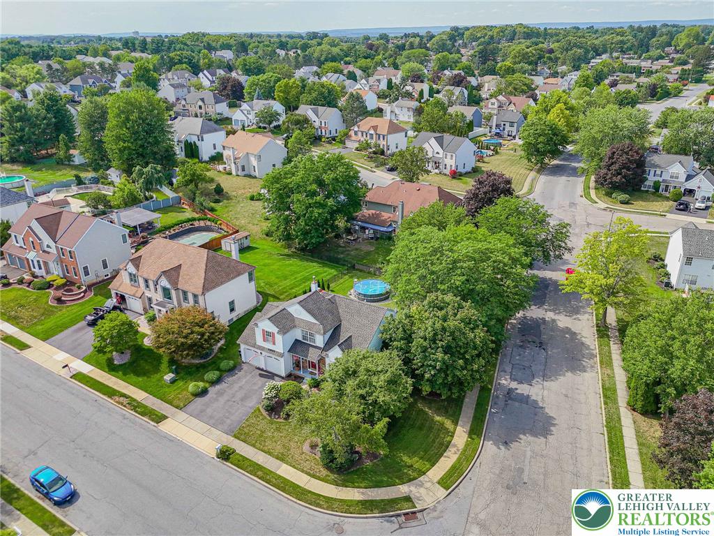 3303 Sturbridge Avenue Property Photo 6