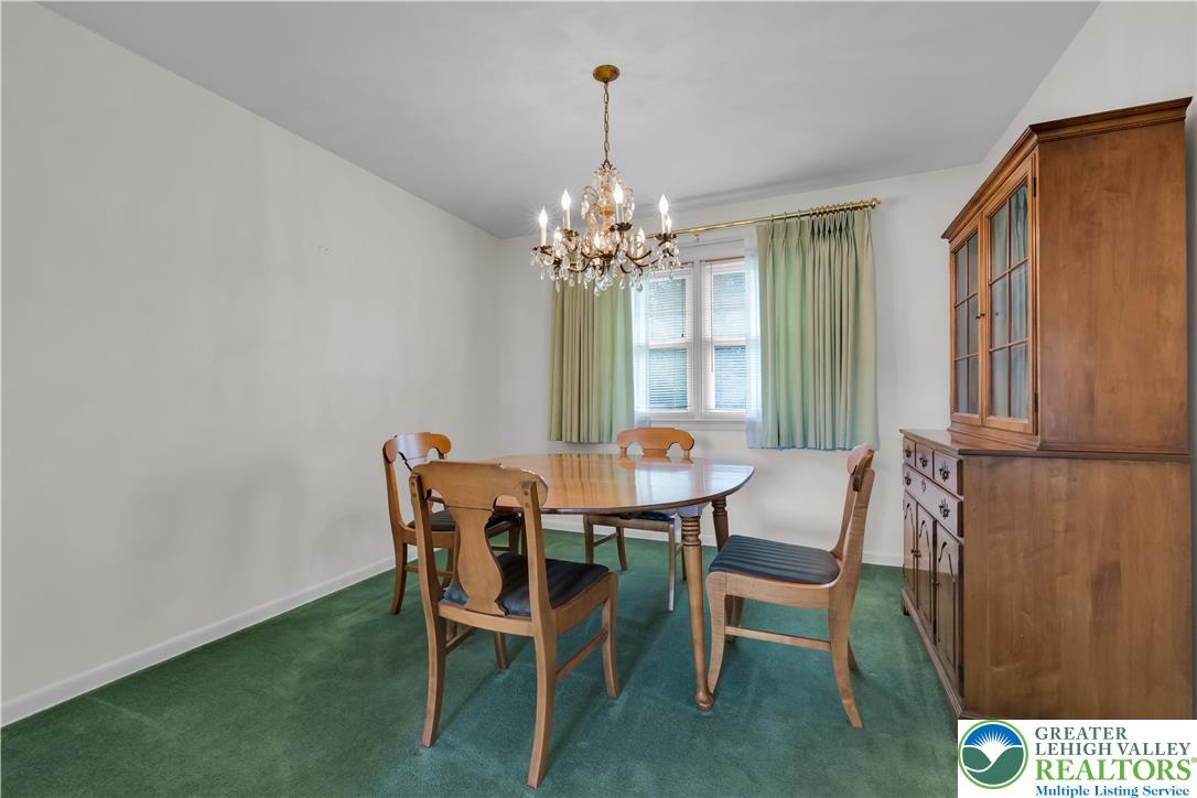 2609 Lynnhurst Drive Property Photo 11