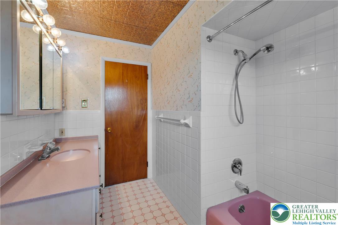 2609 Lynnhurst Drive Property Photo 21