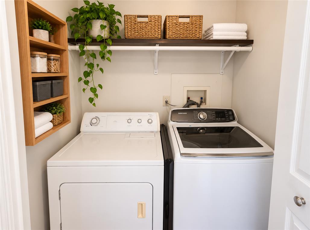 809 Bushkill Street Property Photo 4
