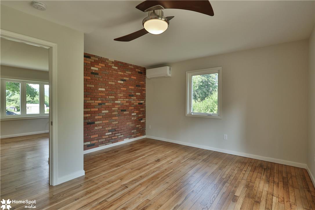 919 Point Phillips Road Property Photo 16