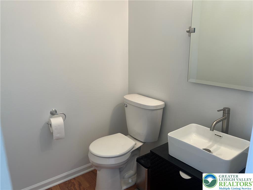 2593 Halleck Drive Property Photo 17