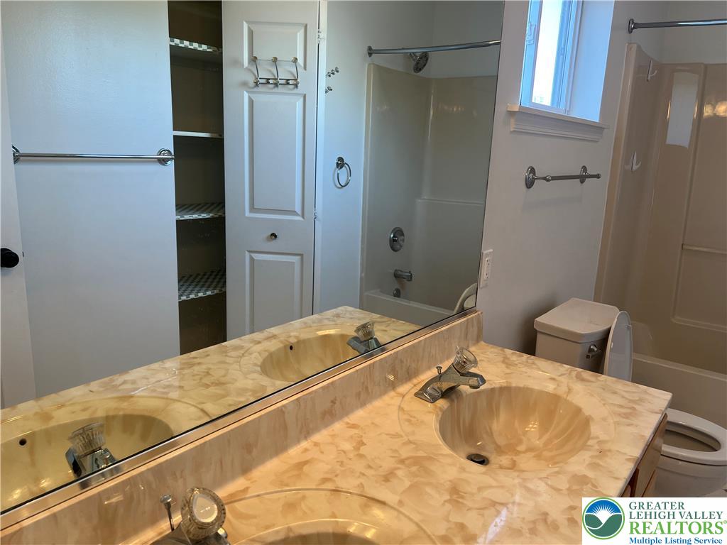 2593 Halleck Drive Property Photo 22