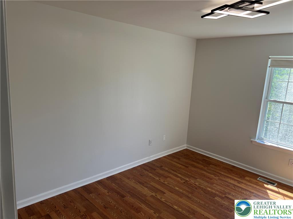 2593 Halleck Drive Property Photo 24
