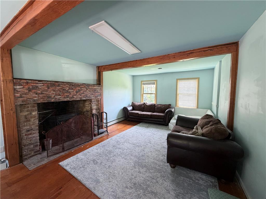 2552 Spring Street Property Photo 12