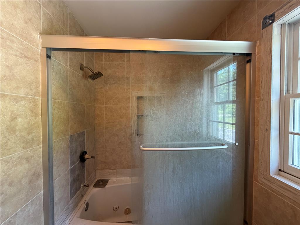 2552 Spring Street Property Photo 17