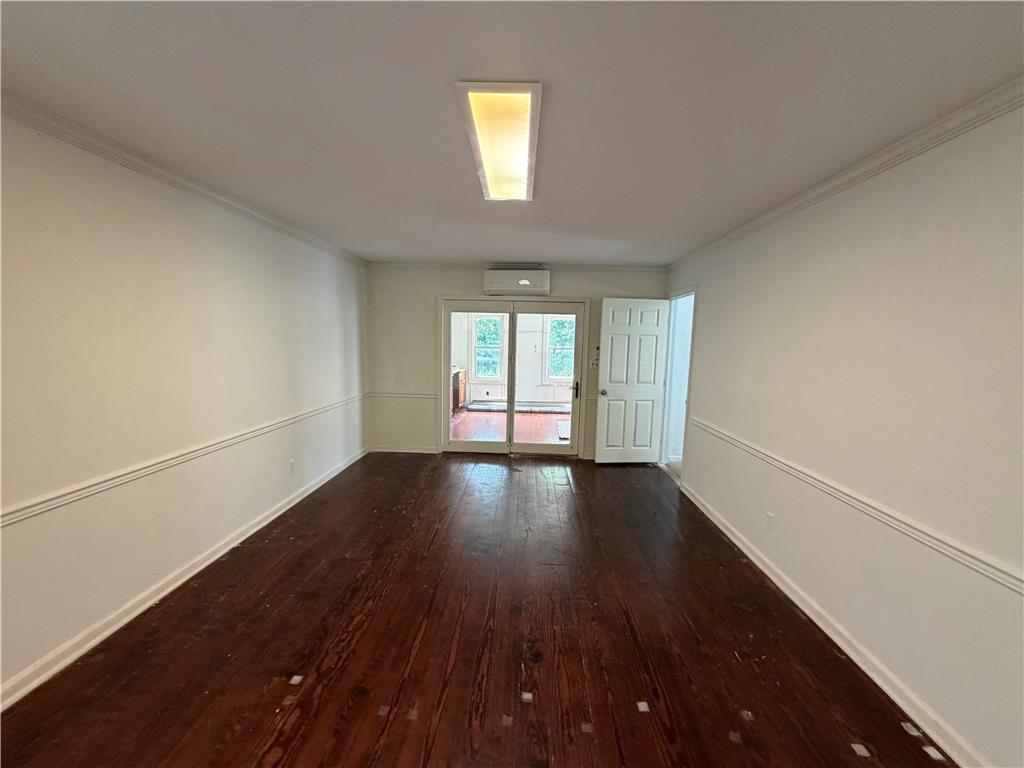 2552 Spring Street Property Photo 18