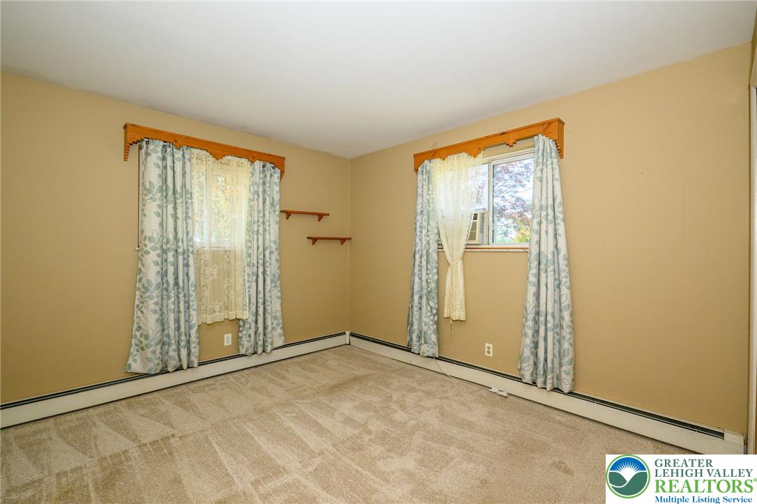 10144 Dietrich Road Property Photo 9