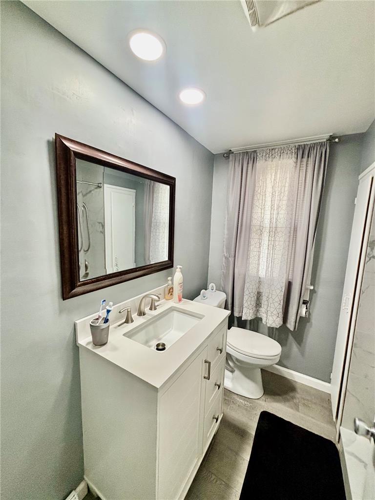 2404 Victor Street Property Photo 12