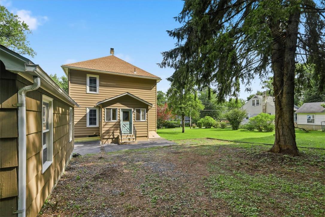 63 Oak Street Property Photo 11