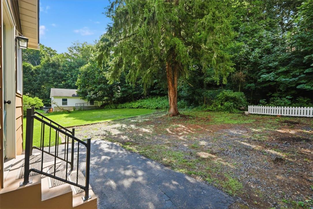 63 Oak Street Property Photo 14