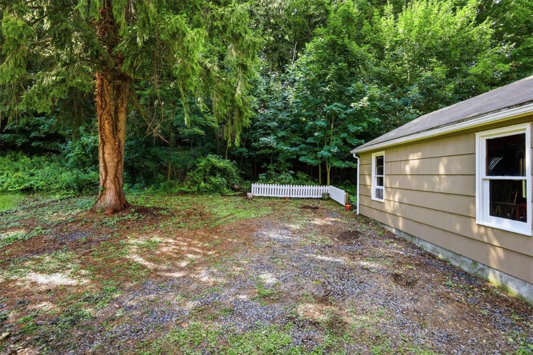 63 Oak Street Property Photo 16