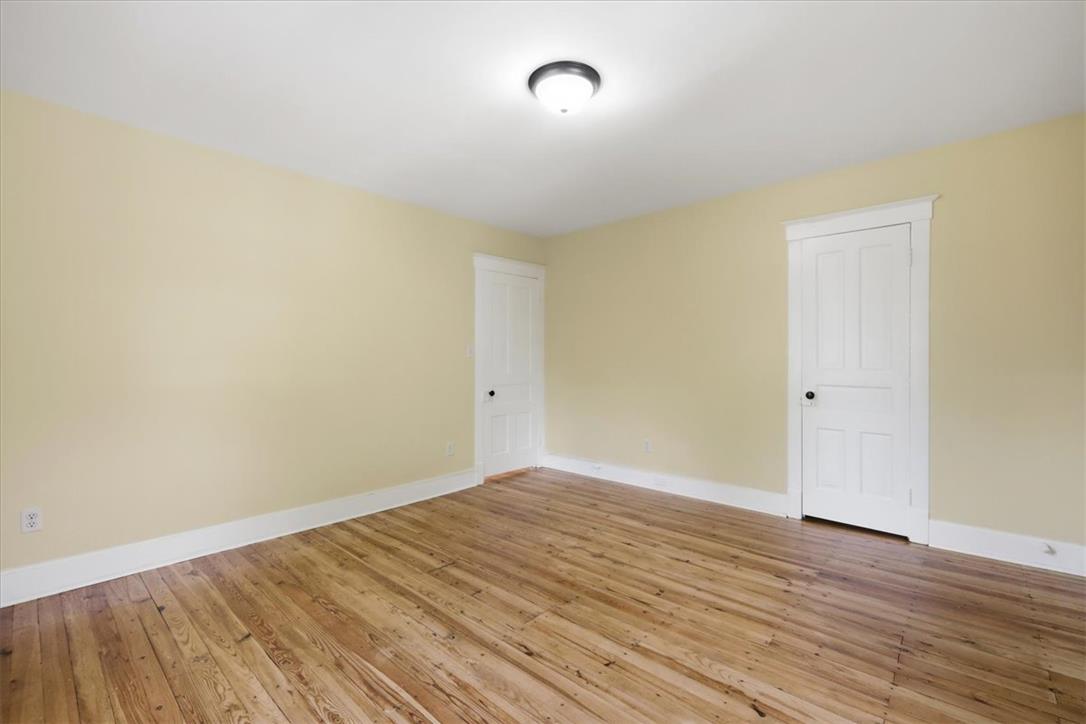 63 Oak Street Property Photo 40