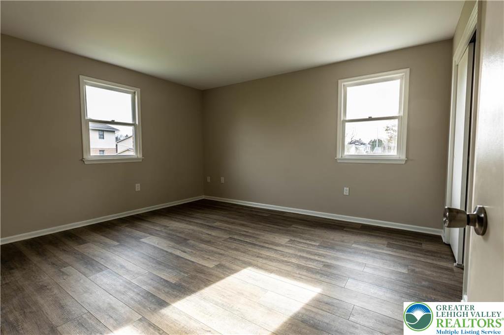 4074 Winfield Terrace Property Photo 13