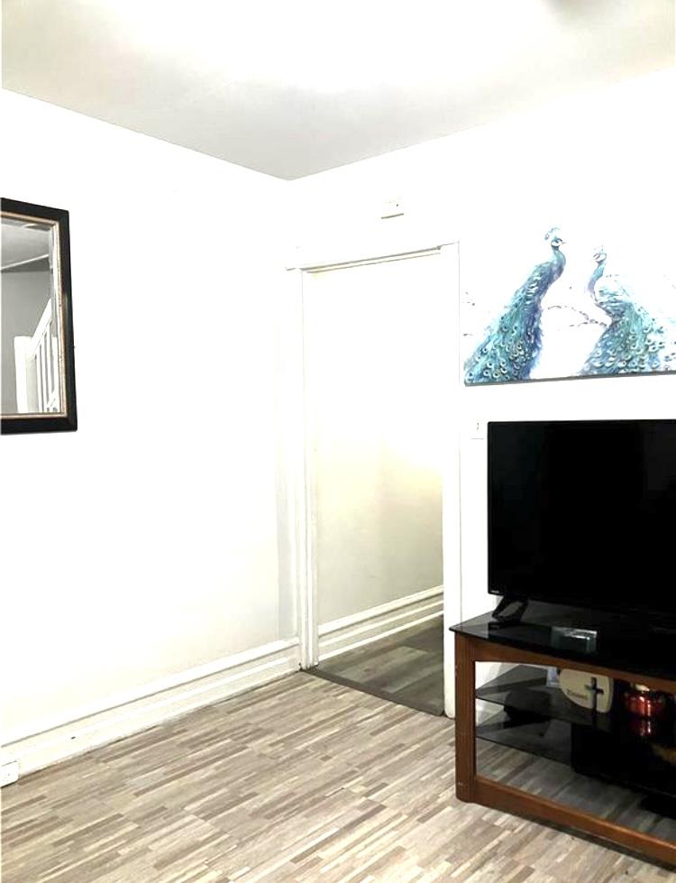 10 South Brook Street Property Photo 3