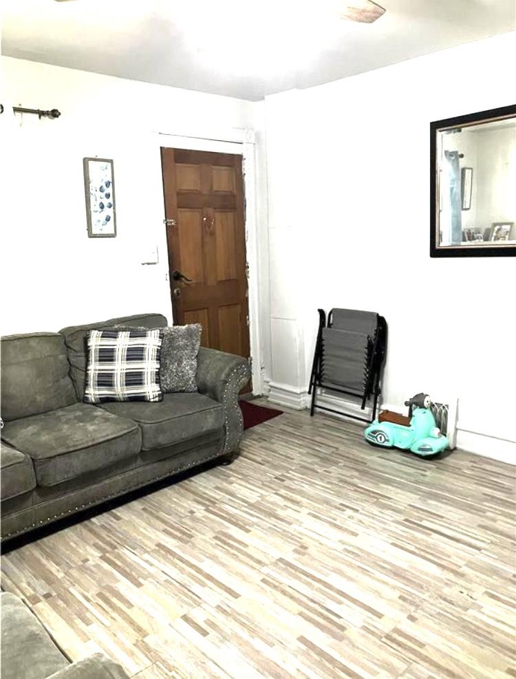 10 South Brook Street Property Photo 5