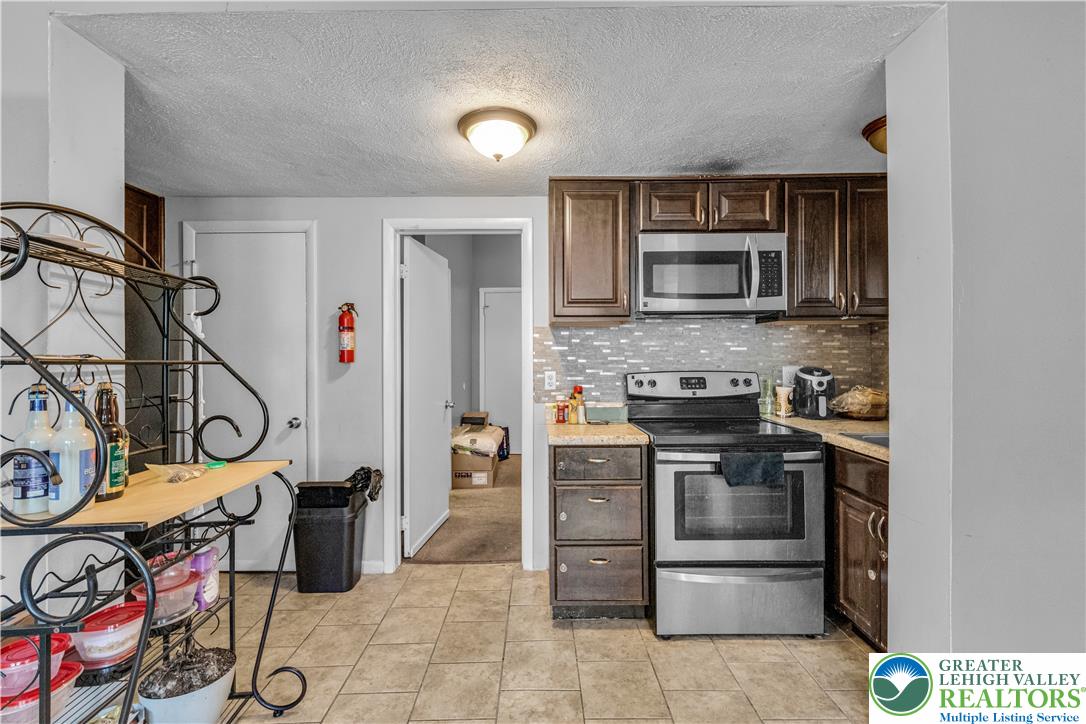 439 West Walnut Street Property Photo 20
