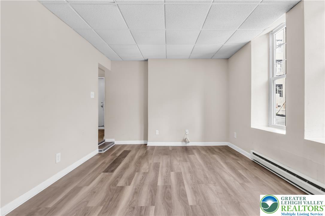 439 West Walnut Street Property Photo 44