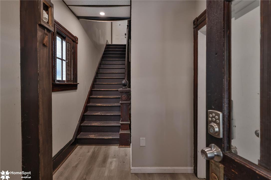 1337 Washington Street Property Photo 4