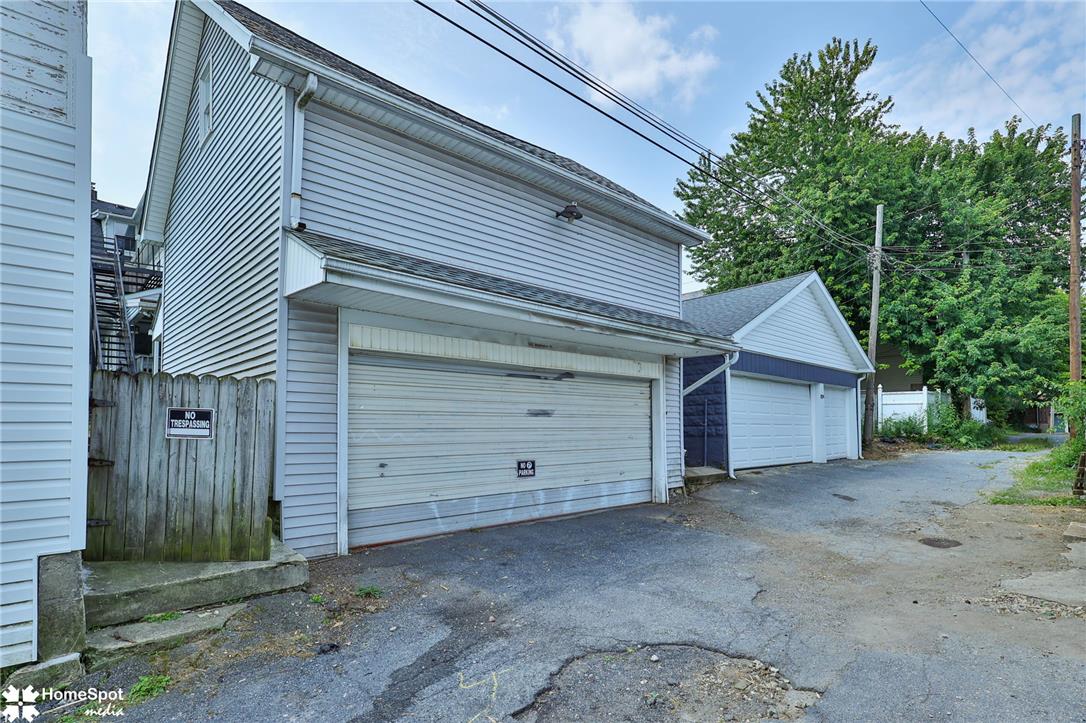 1337 Washington Street Property Photo 9