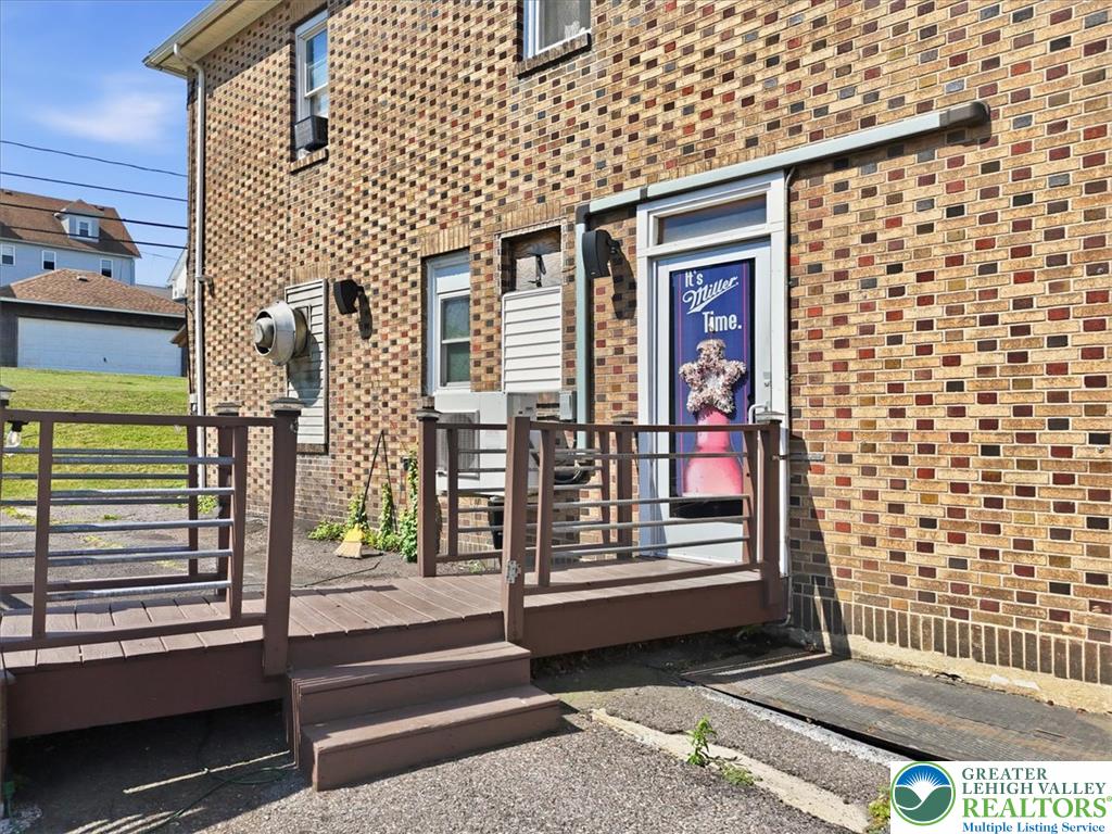 10 Lehigh Street Property Photo 4