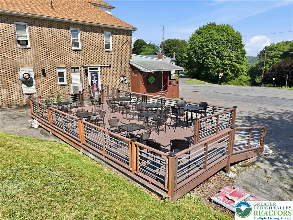 10 Lehigh Street Property Photo 29