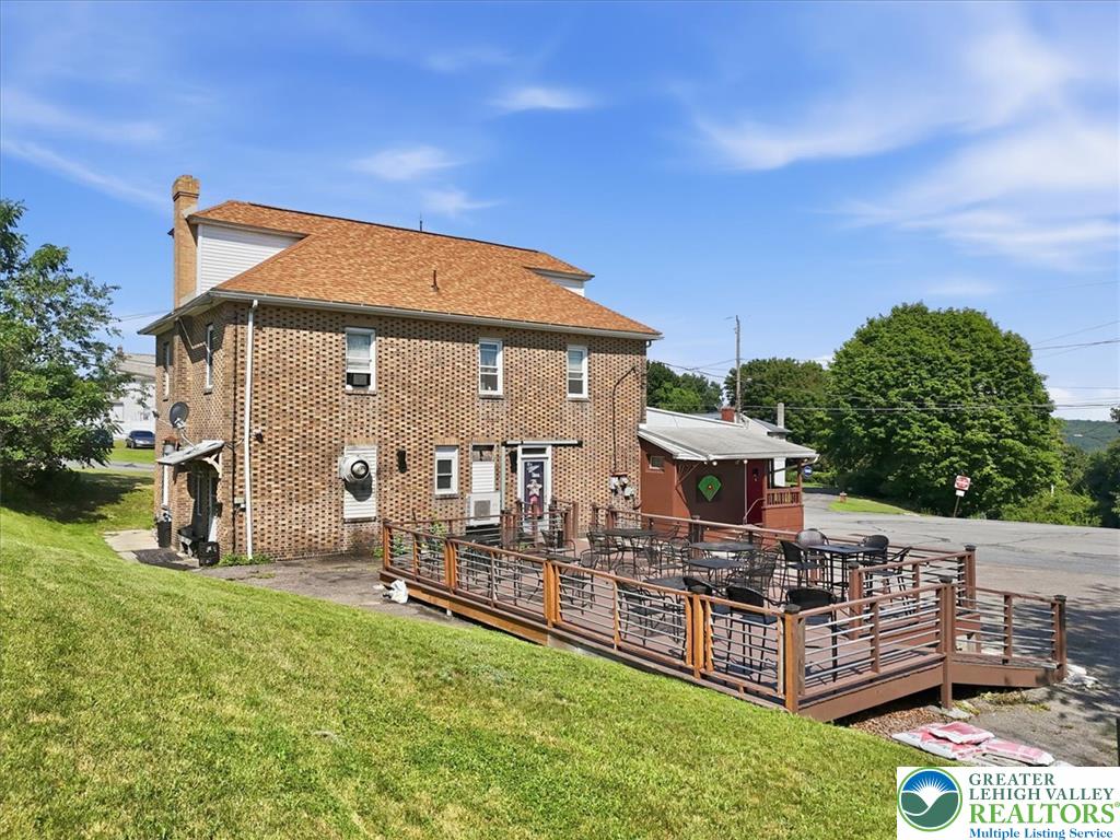10 Lehigh Street Property Photo 30