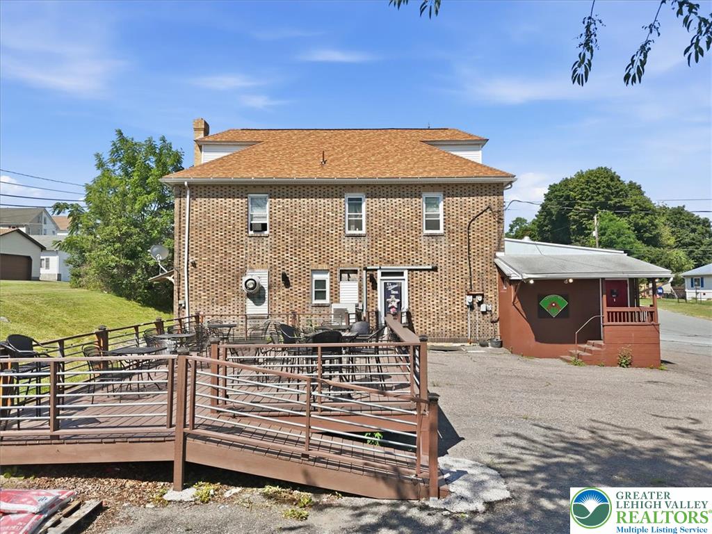 10 Lehigh Street Property Photo 31