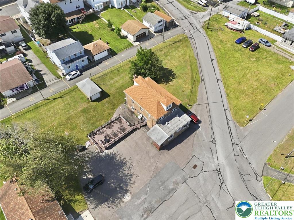 10 Lehigh Street Property Photo 35