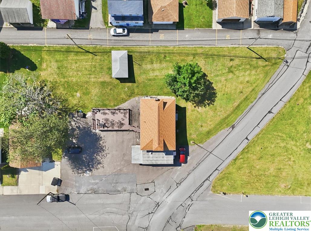 10 Lehigh Street Property Photo 44