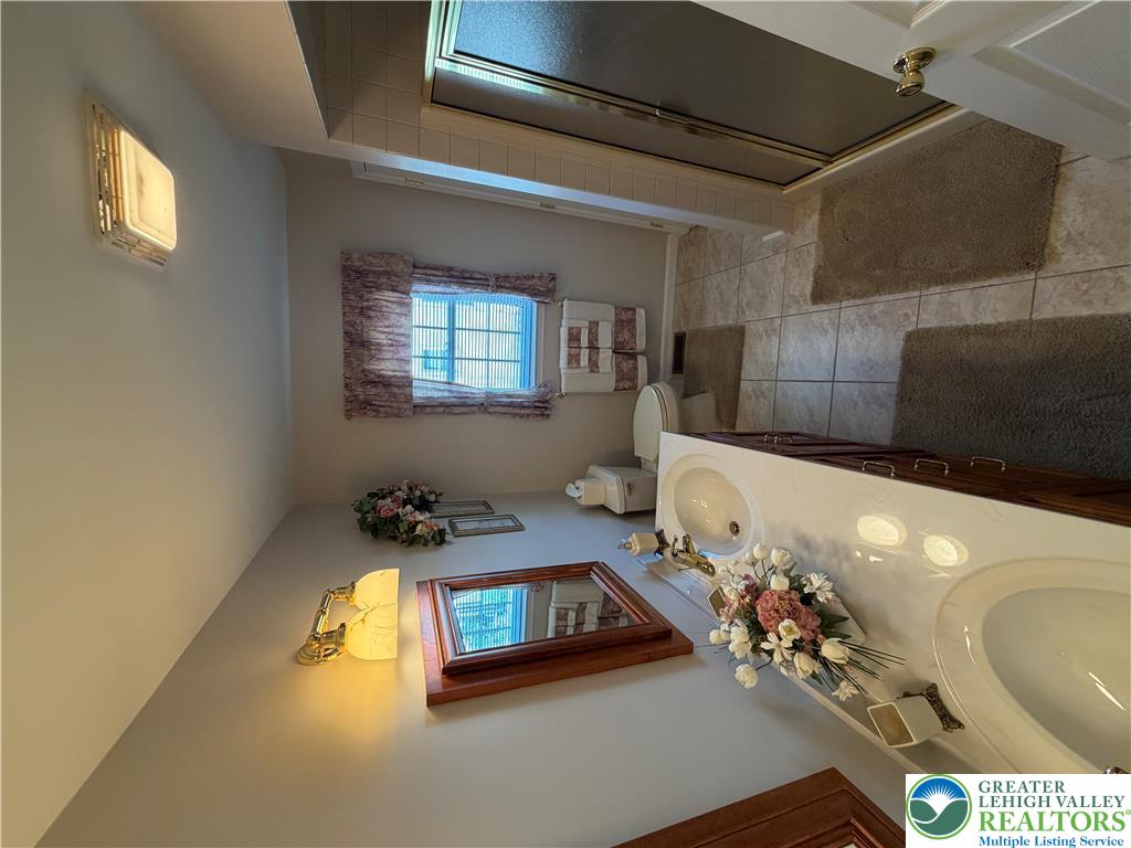 5383 Prophets Way Property Photo 13