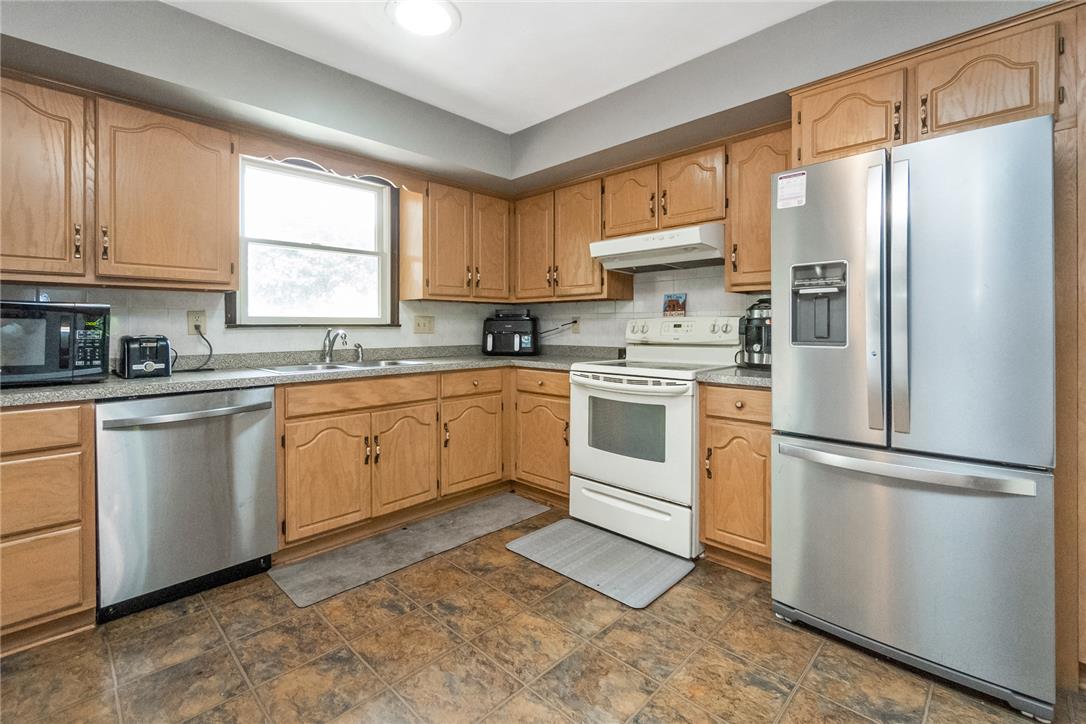 4279 Hilltop Place Property Photo 43