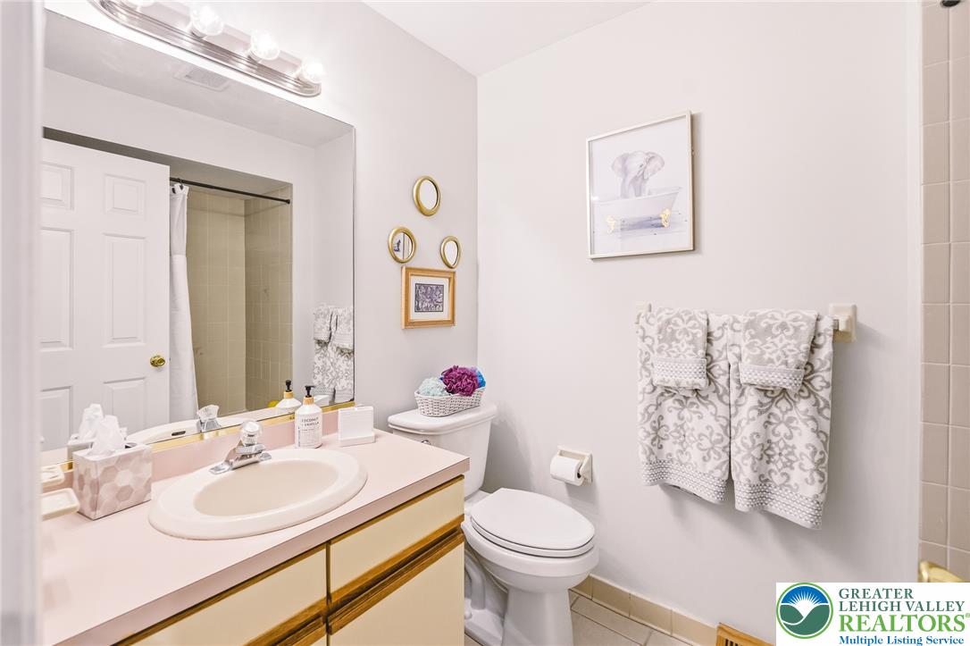 124 Brookfield Drive Property Photo 17