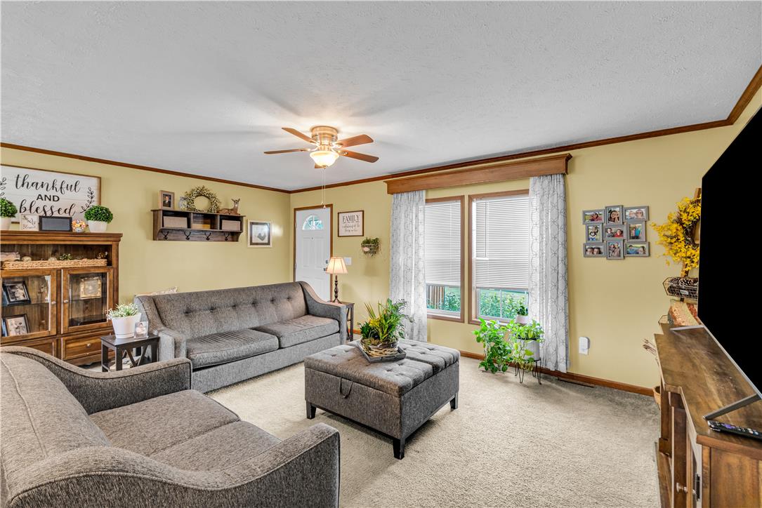 4452 West Mountain View Drive Property Photo 8