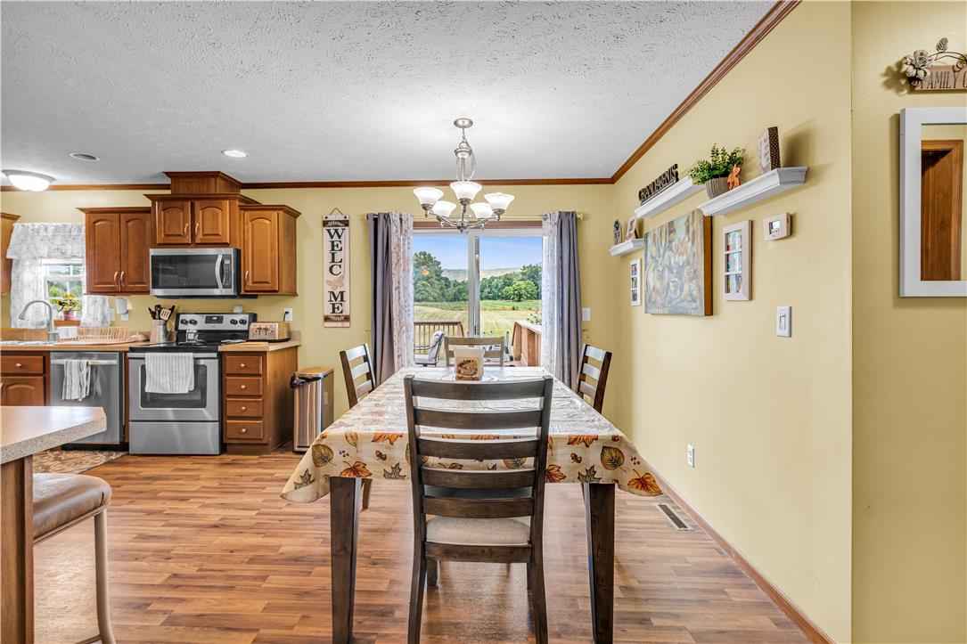 4452 West Mountain View Drive Property Photo 11