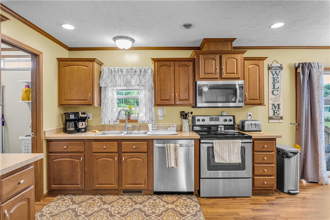 4452 West Mountain View Drive Property Photo 15