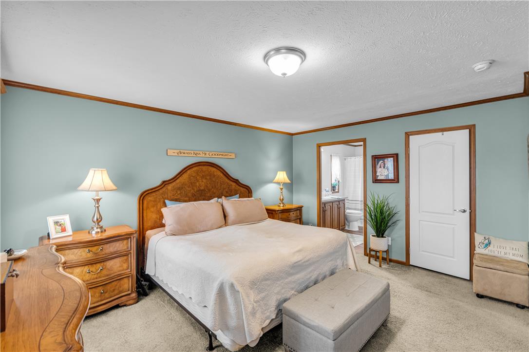 4452 West Mountain View Drive Property Photo 18