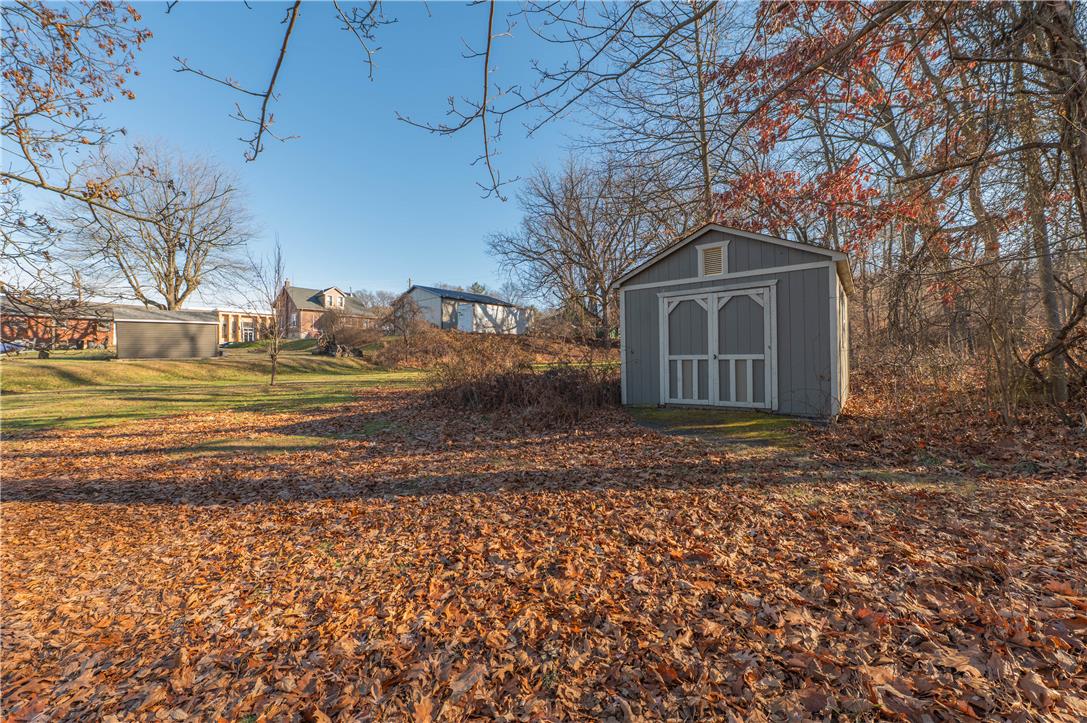 615 Fairview Street Property Photo 5