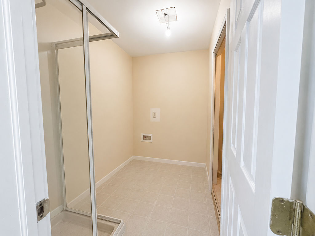 155 Bushkill Drive Property Photo 4