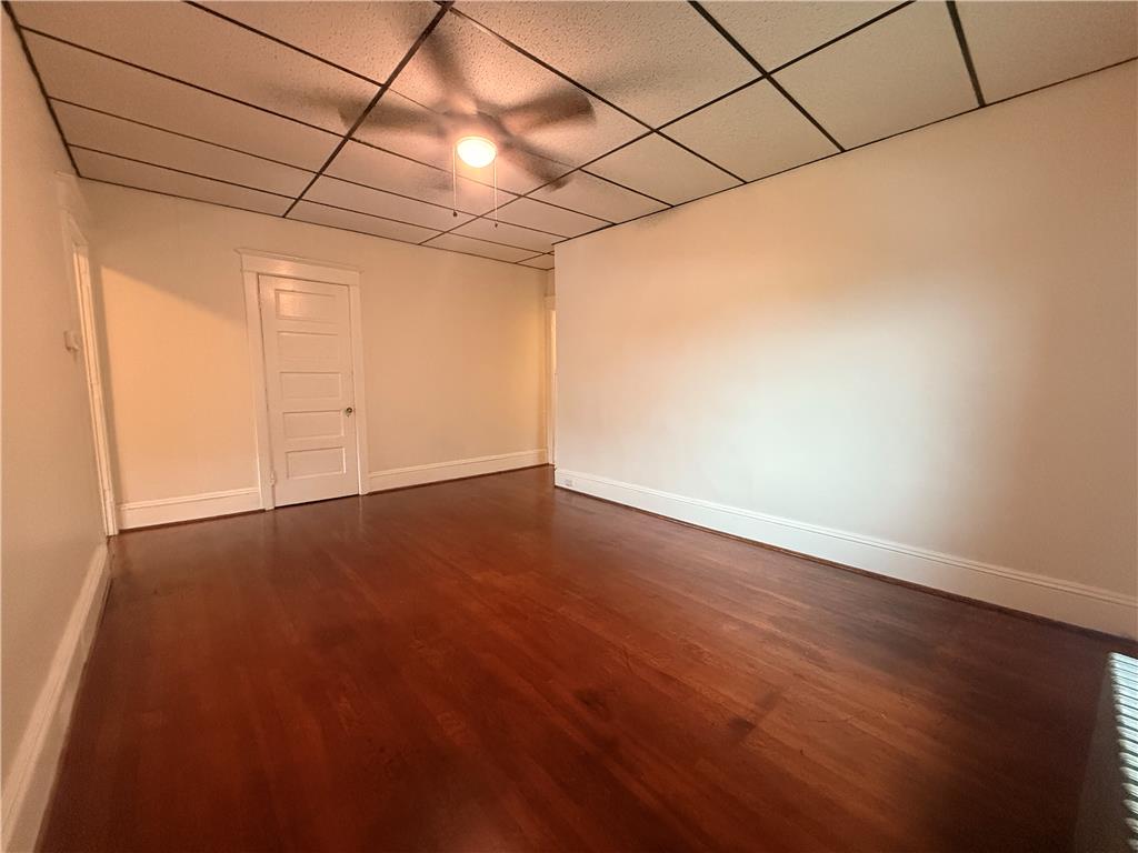 943 Center Street 2 Property Photo 3