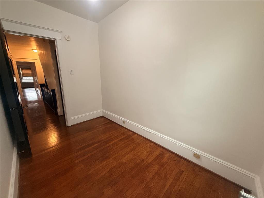 943 Center Street 2 Property Photo 14